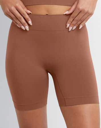 Maidenform M Smoothing Seamless Shorty