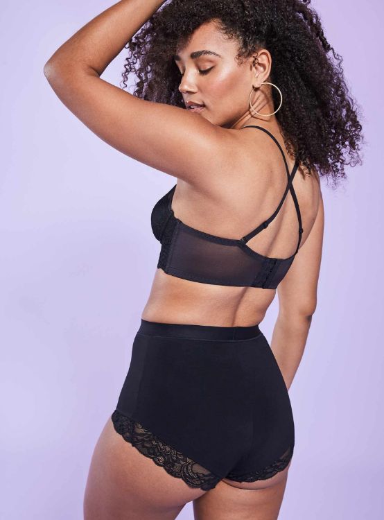 T-Shirt Bra Image